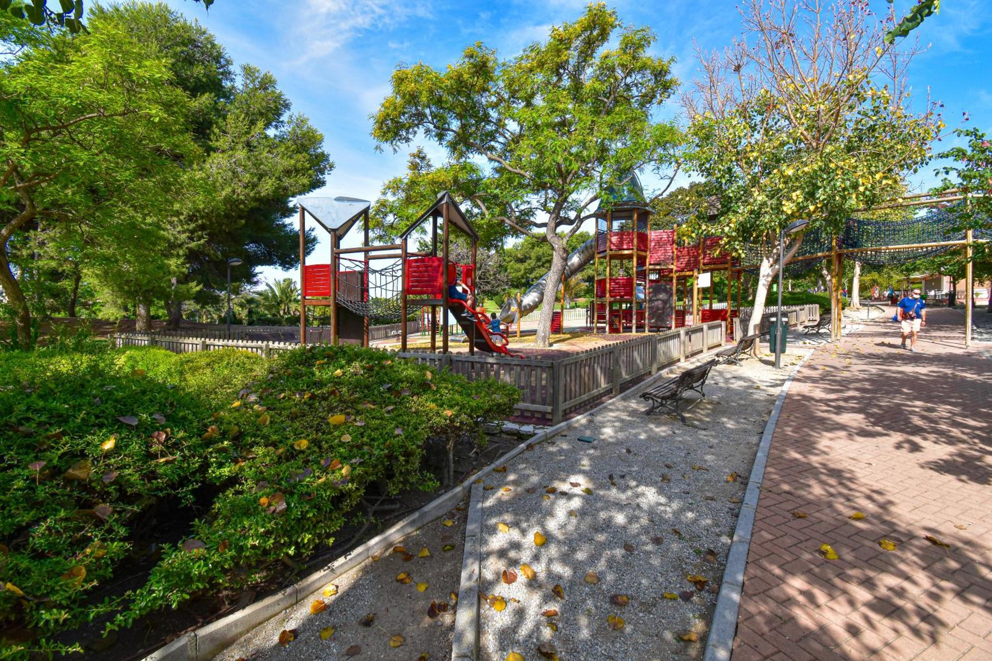 Urb Pueblo Del Parque, Luxury 2 Bedroom Apartment. Fantastic Central Location. เบนัลมาเดนา ภายนอก รูปภาพ